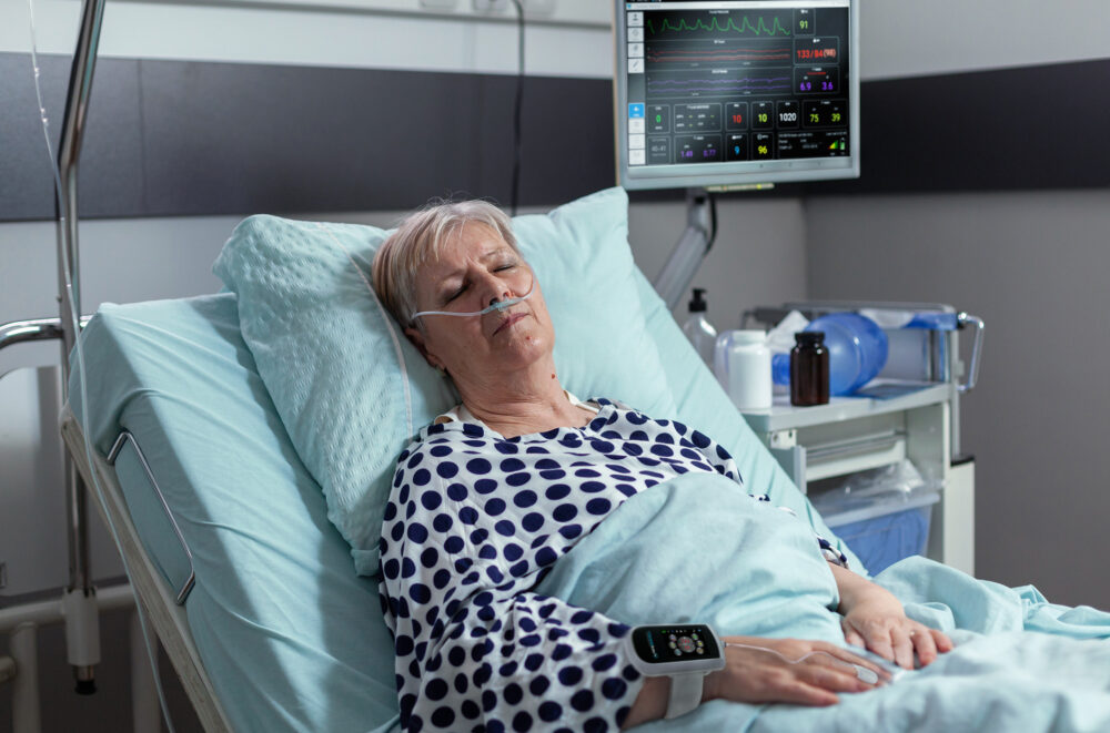 woman-in-hospital-bed-with-vitalstream